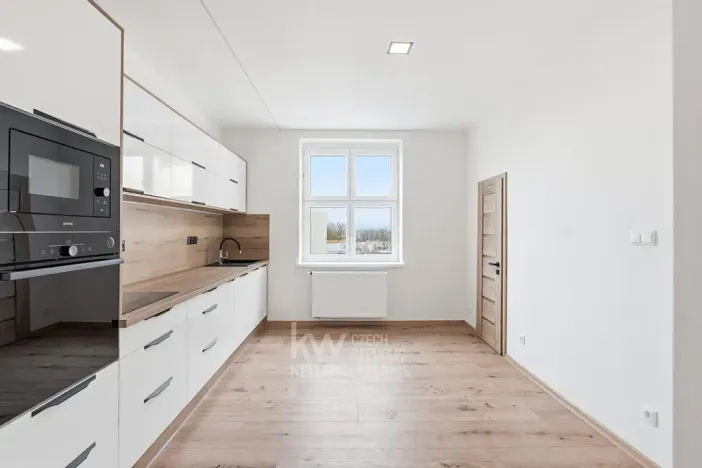 Prodej bytu 2+1, Cheb, Na Hradčanech, 82 m2