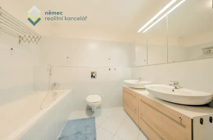 Pronájem bytu 3+kk, Praha - Hrdlořezy, V třešňovce, 109 m2