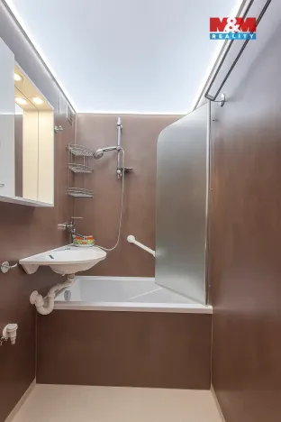 Pronájem bytu 2+kk, Kralupy nad Vltavou, sídl. U Cukrovaru, 42 m2