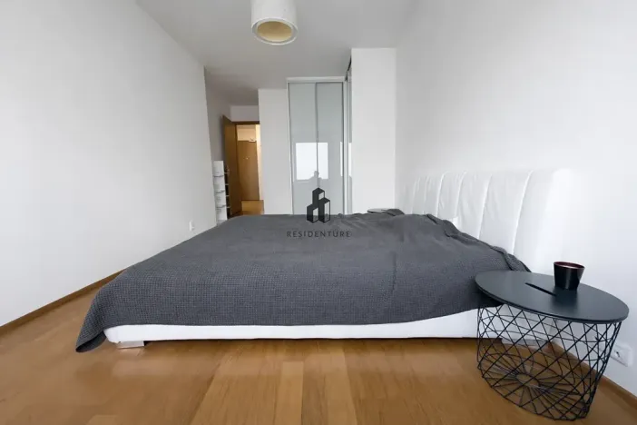 Pronájem bytu 2+kk, Praha - Holešovice, Komunardů, 57 m2