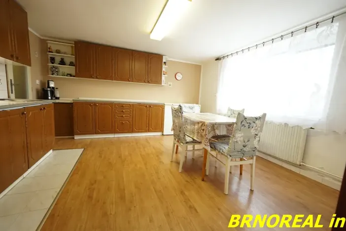 Prodej rodinného domu, Želeč, 237 m2