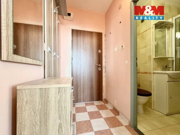 Prodej bytu 1+kk, Chomutov, Březenecká, 22 m2