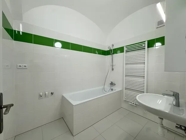 Pronájem bytu 2+1, Litomyšl, Smetanovo náměstí, 68 m2