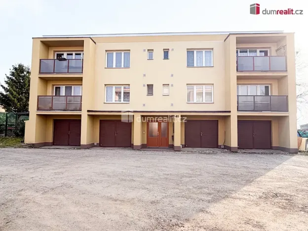 Prodej bytu 3+1, Chotětov, Palackého, 85 m2