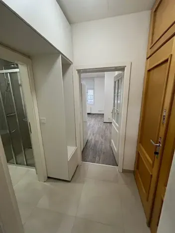 Pronájem bytu 2+kk, Praha - Žižkov, Jeseniova, 45 m2