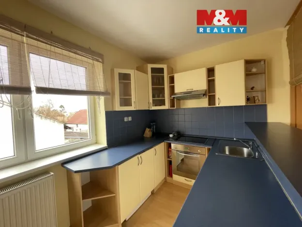 Pronájem bytu 1+kk, Praha, Ve žlíbku, 43 m2