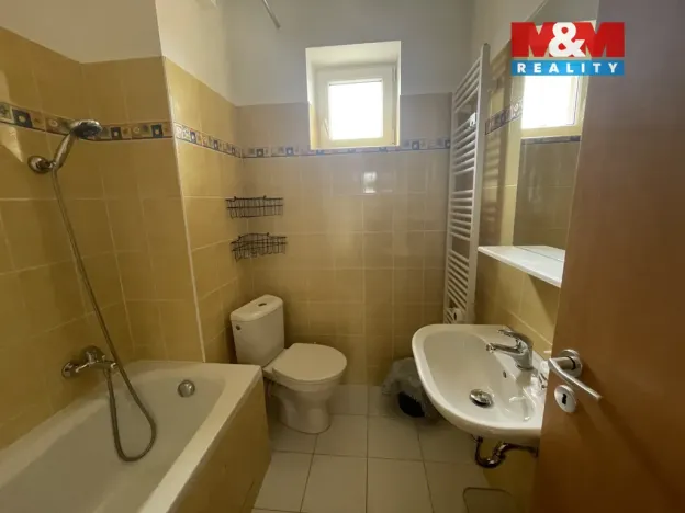 Pronájem bytu 1+kk, Praha, Ve žlíbku, 43 m2