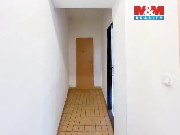 Prodej bytu 3+1, Volary, Náměstí, 96 m2