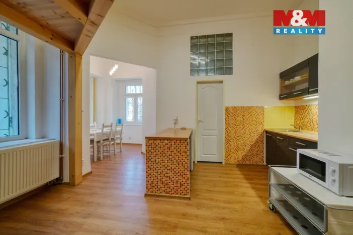 Prodej bytu 2+kk, Karlovy Vary, Krále Jiřího, 60 m2