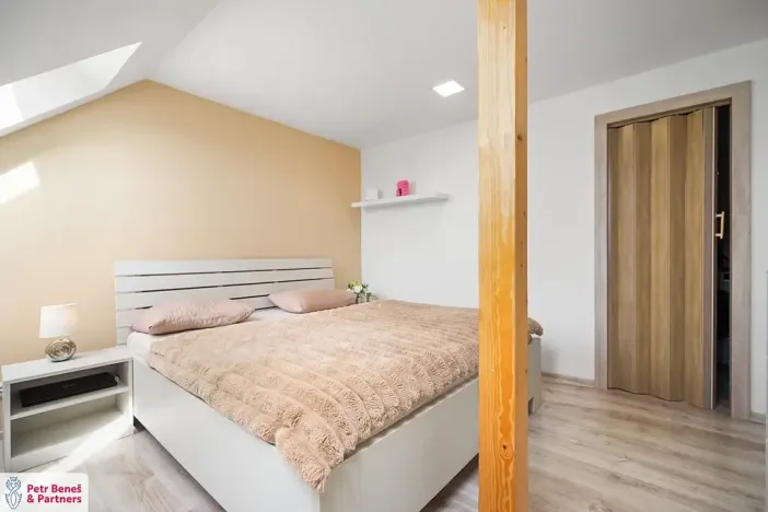 Prodej rodinného domu, Kolešov, 198 m2