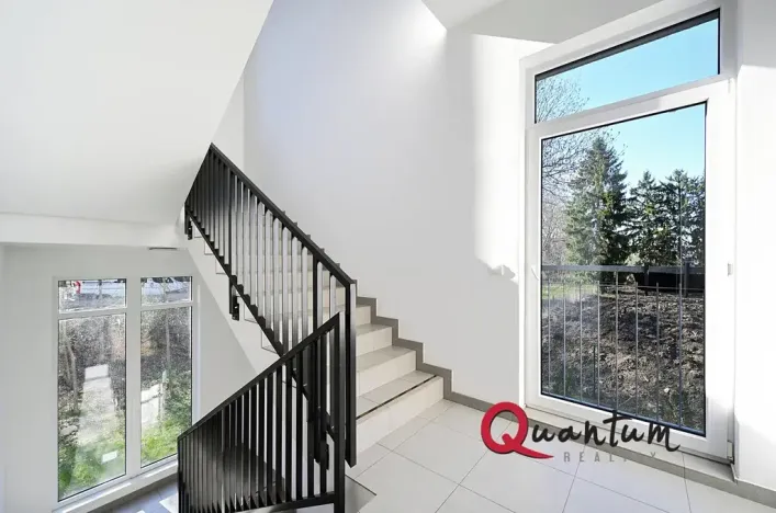 Prodej bytu 1+kk, Praha - Uhříněves, Bečovská, 20 m2