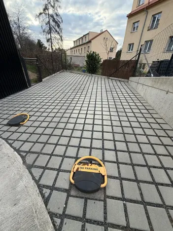 Pronájem bytu 1+kk, Praha - Strašnice, Michelangelova, 35 m2