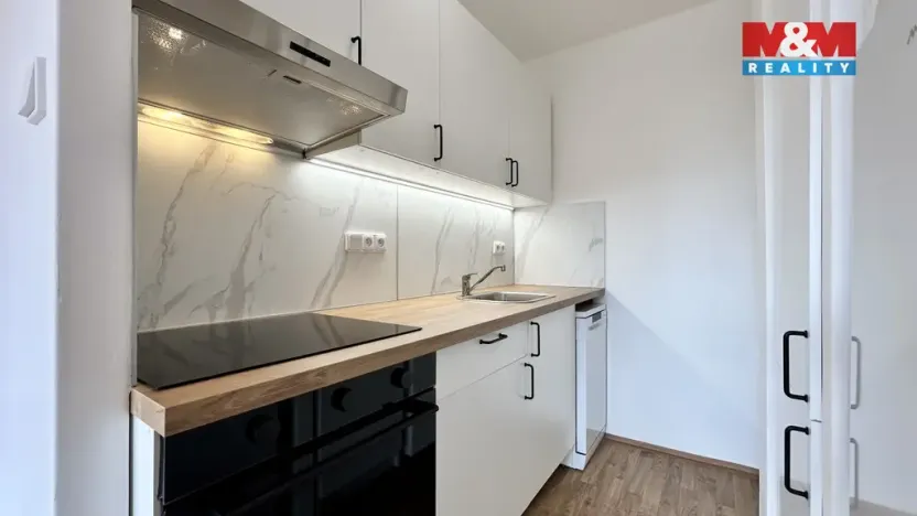 Pronájem bytu 2+kk, Praha - Bohnice, Poznaňská, 42 m2