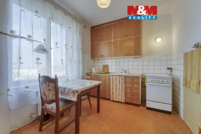 Prodej bytu 3+1, Plzeň - Jižní Předměstí, Stehlíkova, 83 m2