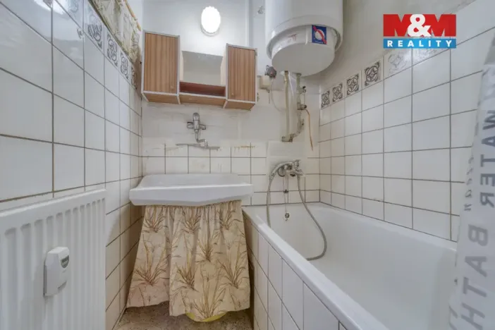 Prodej bytu 3+1, Plzeň - Jižní Předměstí, Stehlíkova, 83 m2