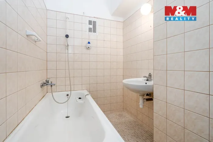 Prodej bytu 2+1, Praha - Vršovice, Madridská, 62 m2