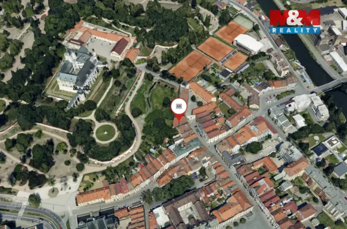 Pronájem obchodního prostoru, Pardubice - Pardubice-Staré Město, Zámecká, 19 m2