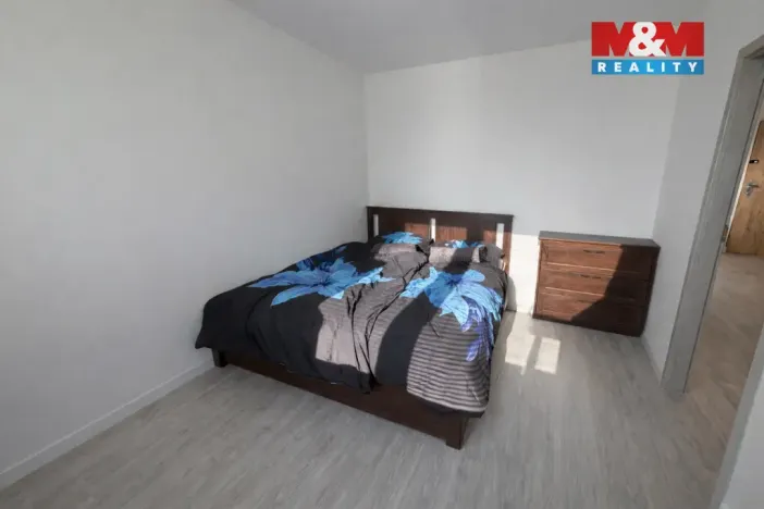 Pronájem bytu 2+kk, Louny, U Stadionu, 42 m2