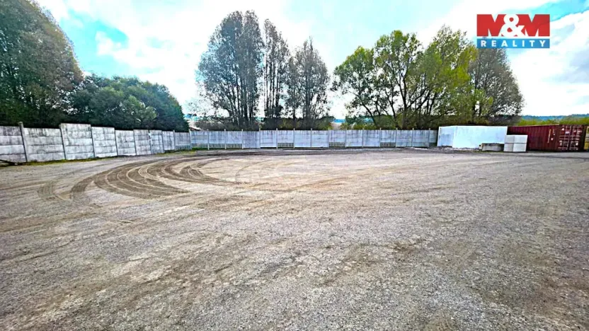 Pronájem komerčního pozemku, Tymákov, 700 m2