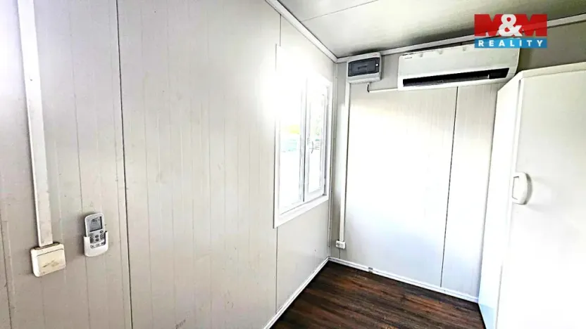 Pronájem komerčního pozemku, Tymákov, 700 m2