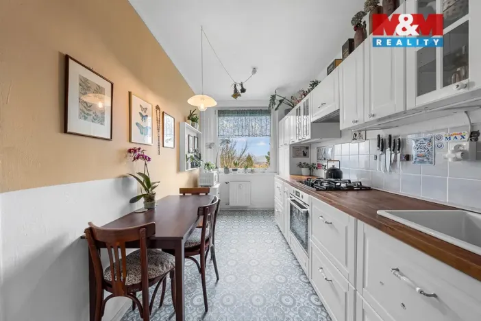 Prodej bytu 4+1, Chlumec, Vyklická, 98 m2