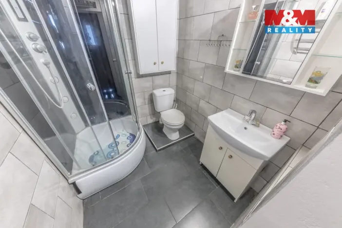 Prodej rodinného domu, Dobkovice, 224 m2