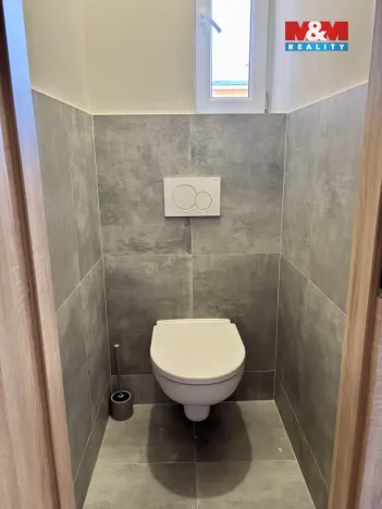 Pronájem bytu 2+kk, Praha - Holešovice, U průhonu, 52 m2