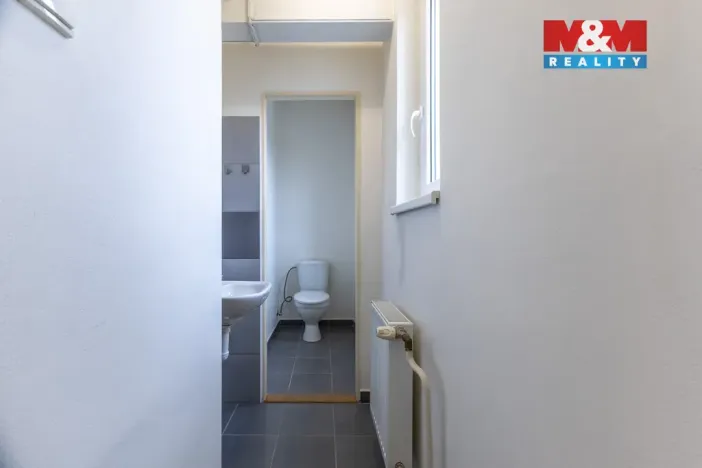 Pronájem skladu, Jirkov, Mostecká, 255 m2