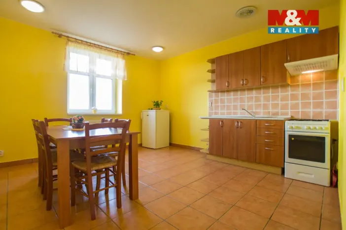 Prodej bytu 4+1, Dolní Dunajovice, U Pekárny, 78 m2