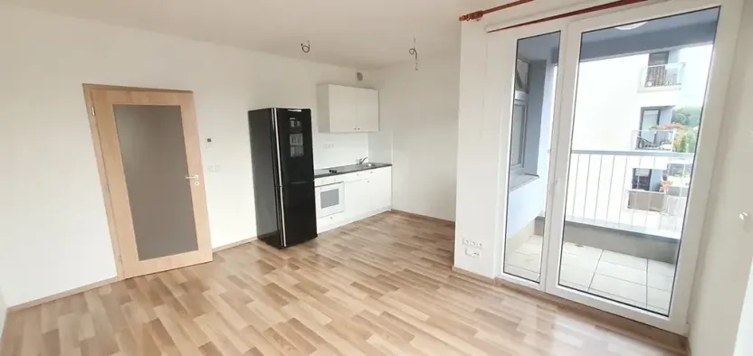 Pronájem bytu 1+kk, Praha - Uhříněves, Oty Bubeníčka, 31 m2