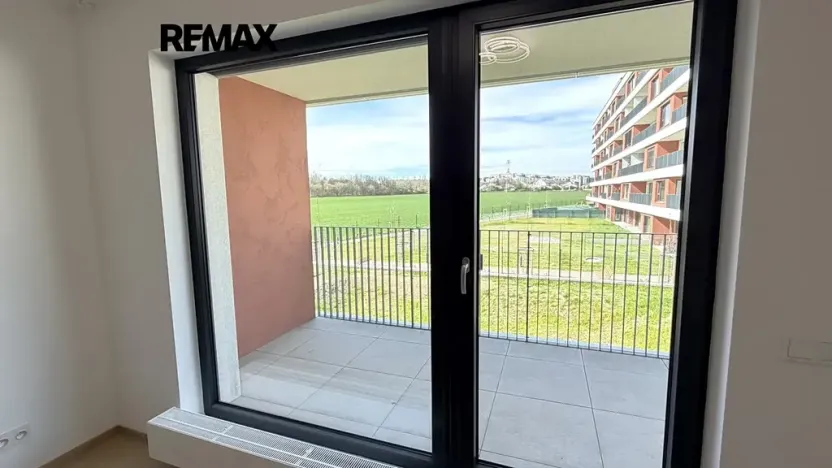 Pronájem bytu 2+kk, Praha - Letňany, Vyletalova, 54 m2