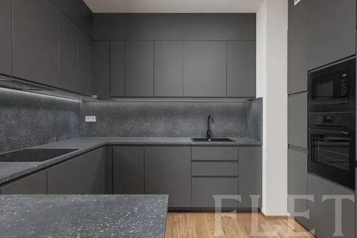 Pronájem bytu 3+kk, Praha - Hloubětín, Poděbradská, 86 m2