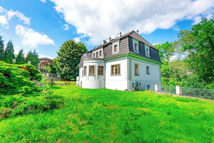 Prodej vily, Ústí nad Labem, Elišky Krásnohorské, 455 m2