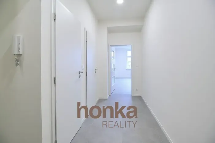 Pronájem bytu 2+kk, Praha - Holešovice, Dělnická, 50 m2