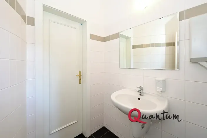 Pronájem kanceláře, Praha - Hradčany, Loretánské náměstí, 32 m2