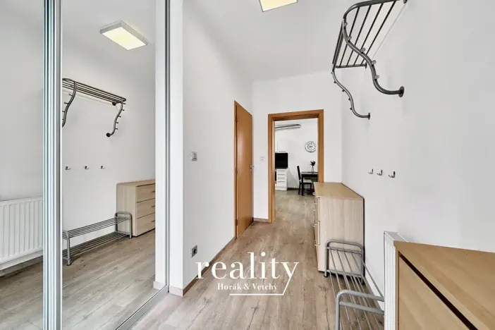 Pronájem bytu 2+kk, Nový Šaldorf-Sedlešovice, Pod Horou, 50 m2