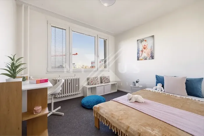 Prodej bytu 3+1, Praha - Prosek, Veltruská, 61 m2