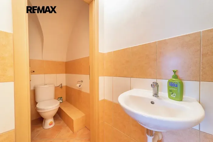 Prodej komerční nemovitosti, Šumperk, nám. Míru, 200 m2