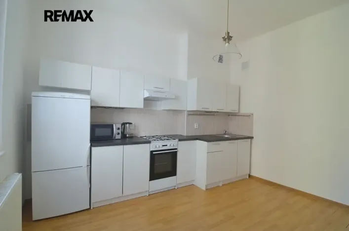 Pronájem bytu 2+1, Praha - Libeň, Pivovarnická, 78 m2