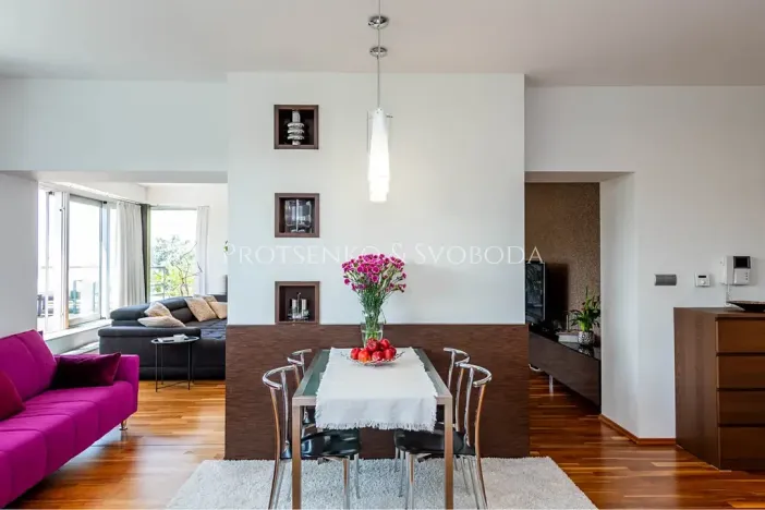 Prodej rodinného domu, Bratislava, Slovensko, 490 m2