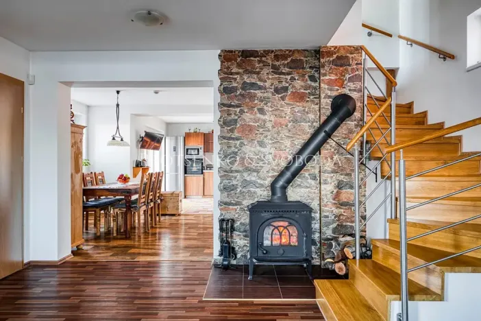 Prodej rodinného domu, Třebnouševes, 400 m2