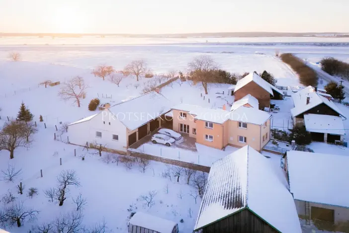 Prodej zemědělské usedlosti, Třebnouševes, 400 m2
