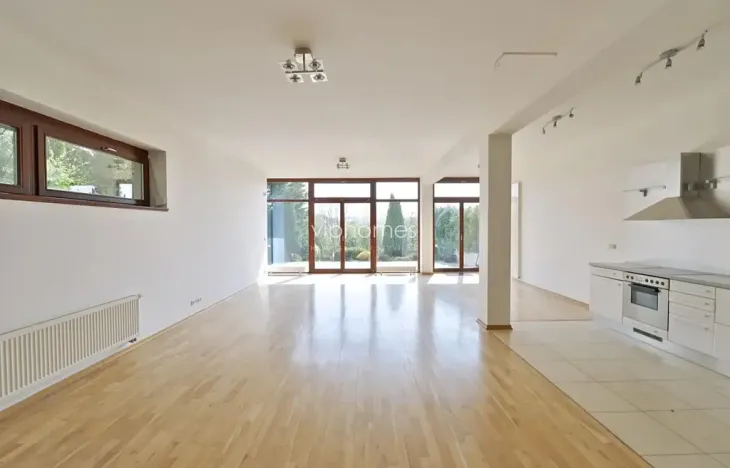 Pronájem rodinného domu, Praha - Nebušice, 360 m2