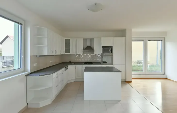 Pronájem vily, Průhonice, Pod Valem II., 285 m2