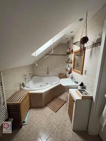 Pronájem bytu 2+kk, České Budějovice, Holečkova, 44 m2