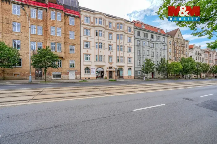 Pronájem bytu 2+kk, Plzeň - Jižní Předměstí, Klatovská třída, 68 m2