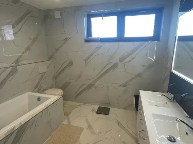 Prodej rodinného domu, Jeneč, Malé náměstí, 192 m2