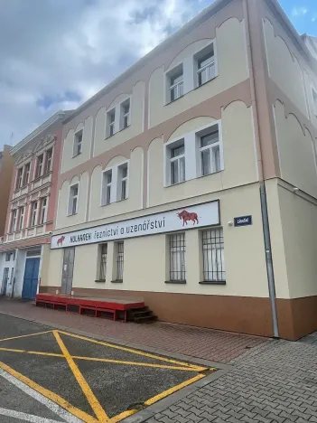 Pronájem obchodního prostoru, Kladno, T. G. Masaryka, 304 m2