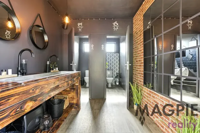 Prodej restaurace, Praha - Uhříněves, Přátelství, 172 m2