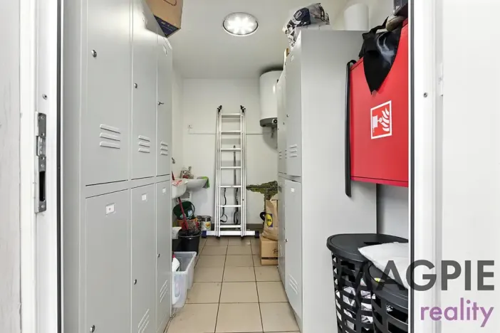 Prodej restaurace, Praha - Uhříněves, Přátelství, 172 m2